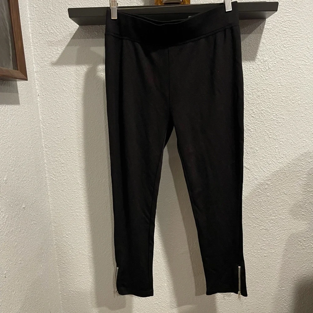 Women’s black Buffalo leggings - Picture 1 of 5